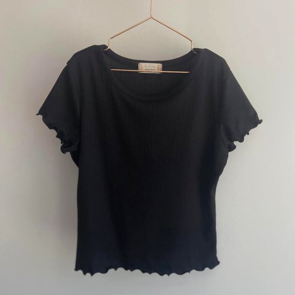 Altar'd State Black Short Sleeve Cropped Ribbed Ruffle Tee